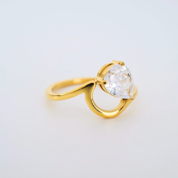 Andrea Pear Cut Clear Crystal Asymmetrical 18K Gold Plated Ring - Picture 4 of 6